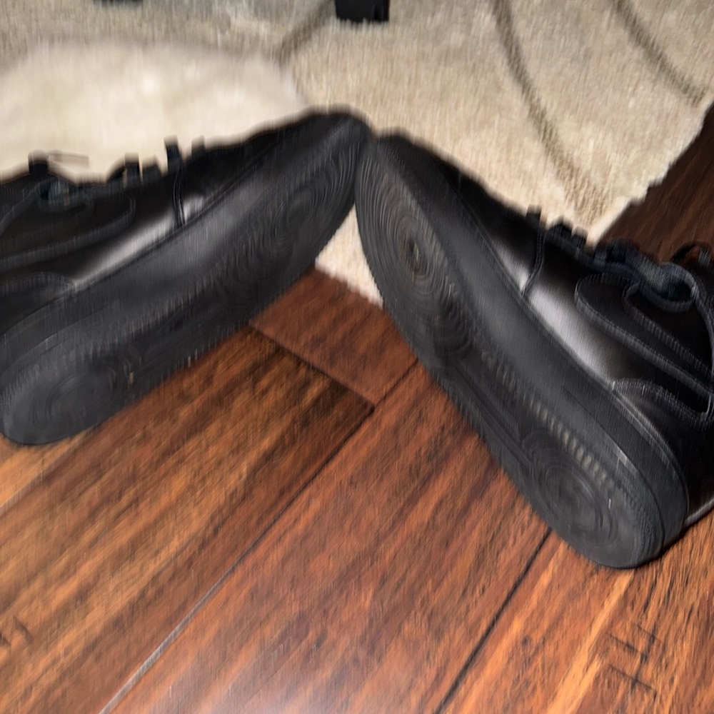 Black High-Top Sneakers - Picture 2 of 4
